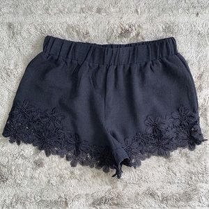 NWOT lace shorts